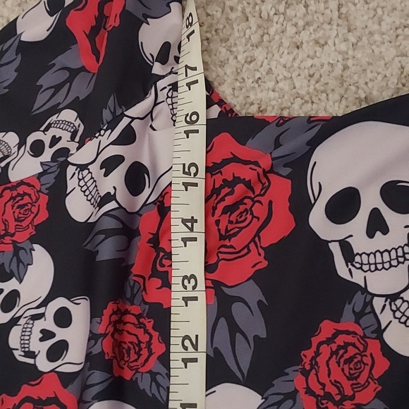 Skull and roses dress - Picture 7 of 7